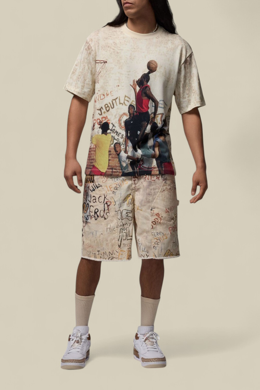 תמונת כל הלוק של חולצת טי אייר ג'ורדן 85